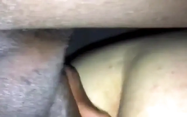 I put my girlfriend on pause, but her mouth and hands continue to work
