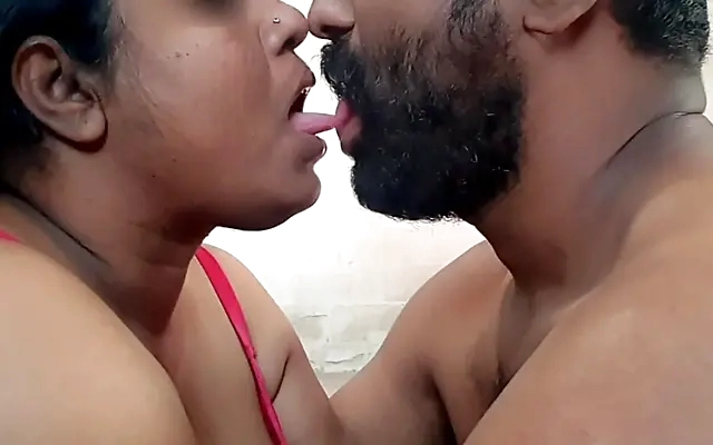 Passou a noite com primo-posti&ccedil;o superdotado e levantou com uma vontade enorme de dar uma mamadinha
