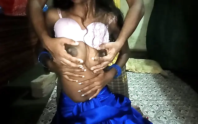 Desi sexy bhabhi caught by her devar in the bathroom