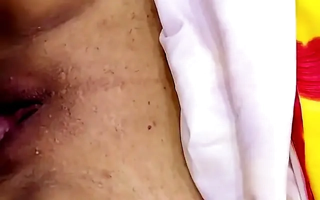 British STEP-SIS forgot to wear panties to bed - Gal Ritchie
