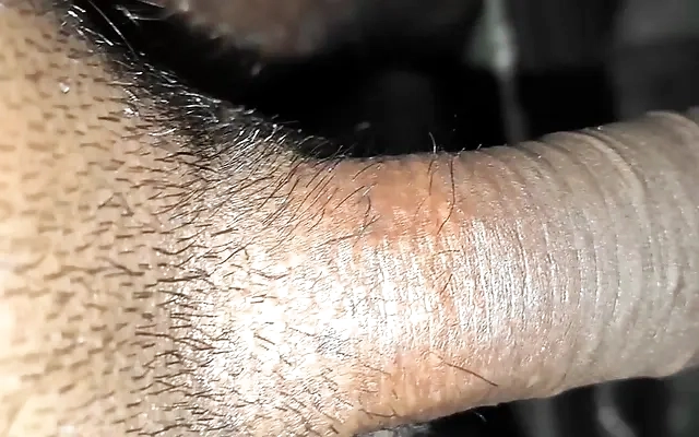 Arab Girl Gets Crazy When She Arrives in Spain and Wants a Double Penetration - Aliyah Yasin