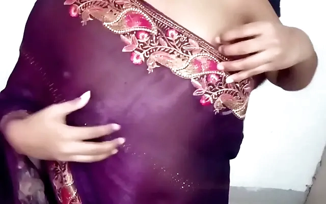 Seamstress made her client cum twice the day before the wedding