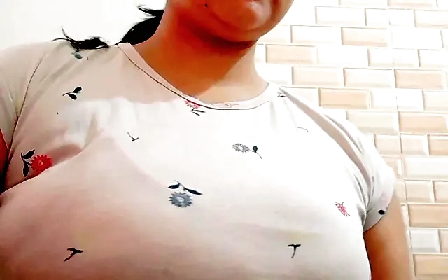 Hot stepmother seduced and fucked her stepson