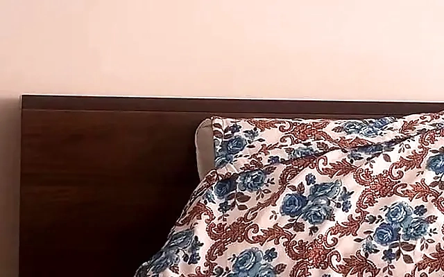 Big-bottomed stepmother teaches her rebellious stepson manners in the kitchen
