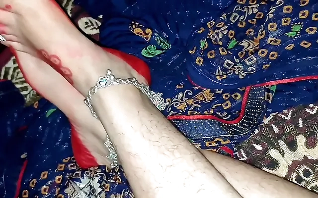 SLUTTY MILFS NEED MORE THAN ONE COCK