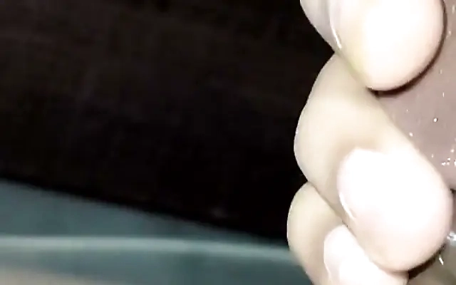Double cumshot in this sweet pie