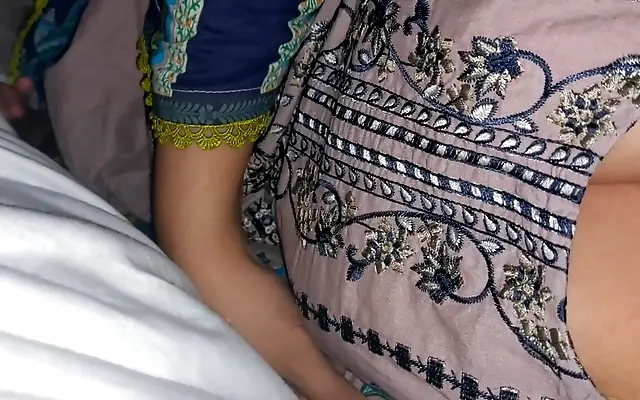 Mature Indian MILF Hot Sex With 18 Year Old Stepson - Real Indian Porn