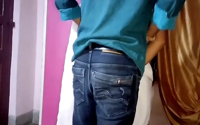 """Seduzco A mi Hermosa Cu&ntilde;ada De Follar Antes Que Lleguen mis Papas"" - XVIDEOS.COM"