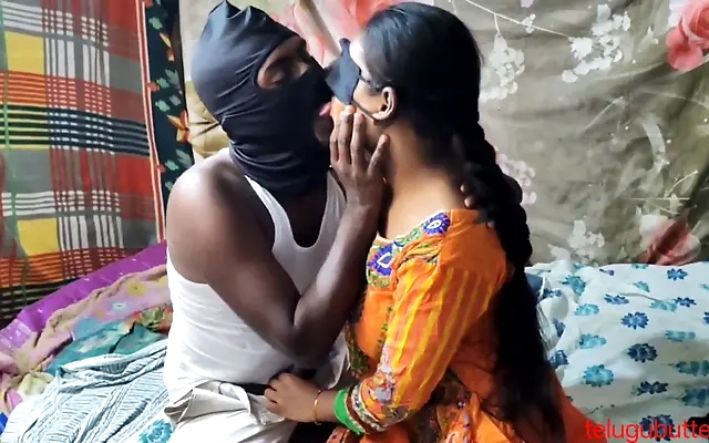 Big Ass Girl gets Big Coock fuck Hard Desi Maal