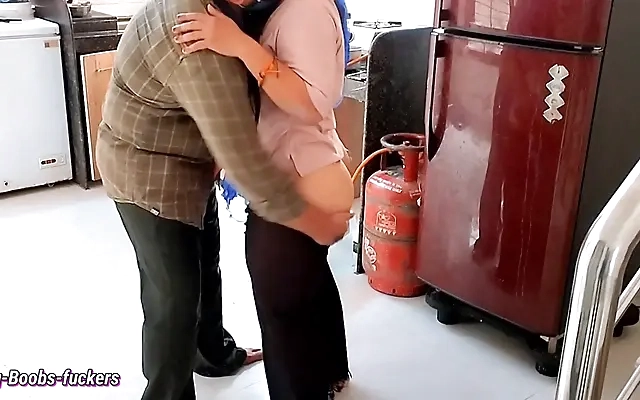 Sexy Colombian Teen Gets Huge Creampie