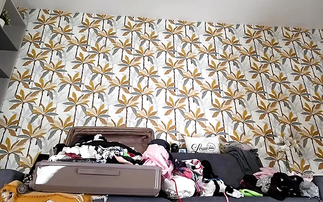 She's Shocked! StepSon unexpectedly filled StepMom with Sperm during Morning Exercises