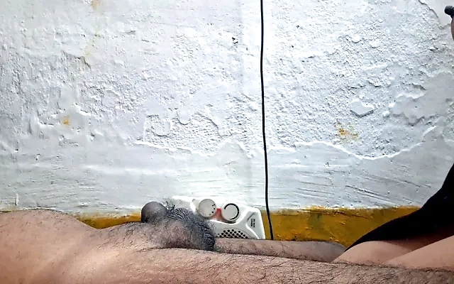 trio entre hermaanstro le follo el co&ntilde;o