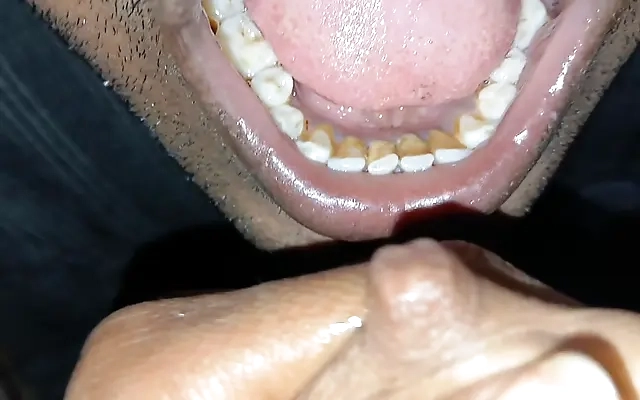 Teasing Blowjob Ends with a Big Cumshot