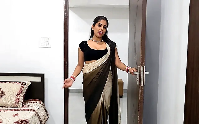Indian desi Kavita Bhabhi fuck in Forest
