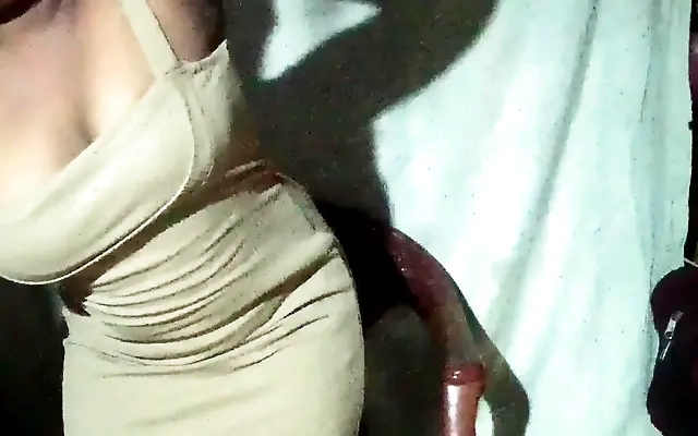 Desi Indian Bhabhi Quick Sex Before Going To Bed