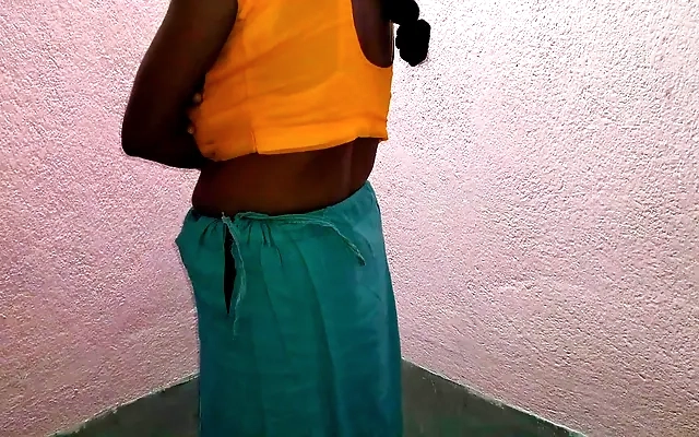 Huge Boobs Indian Milf Bhabhi Strips Saree and fucks with Devar Ji