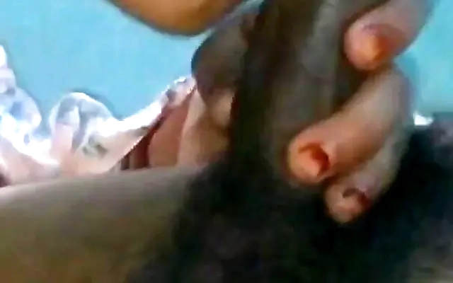 Hindi audio sex of Desi Indian wife in foreign saree.