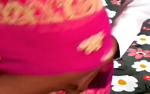 El marido de mi hermana se mete en el ba&ntilde;o mientras su esposa aun esta en casa