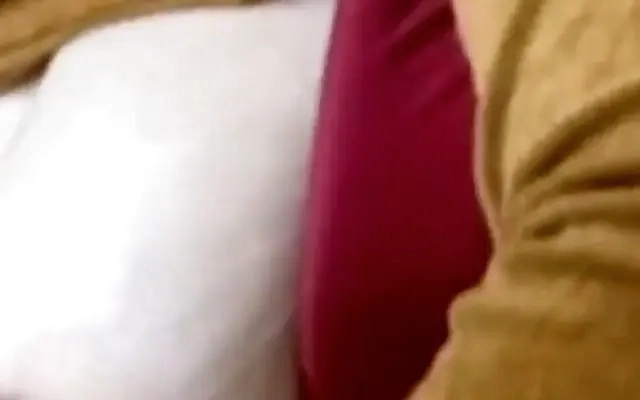 Pinay na hotmom nagptira na naman sa kapitbahay