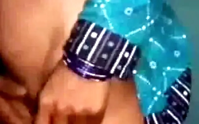 Desi Dever se chudi pyasi Bhabi or bhujai apni pyaas room me hi chod dala
