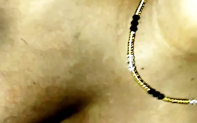 বাংলাদেশি Wife in ডগি স্টাইল