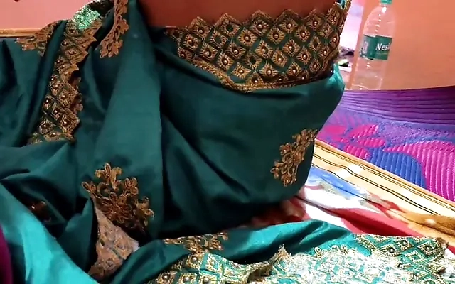 Indian sakshi WEAR a SEXY DRESS stepbrother Fucked her stepsister