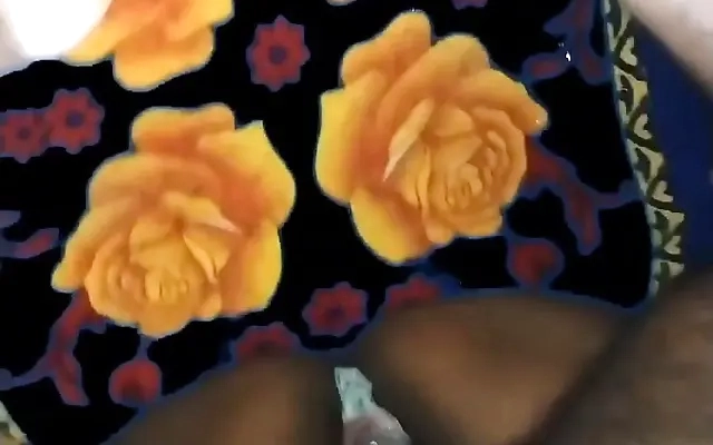 Desi sexy wife' uncut full lehga Choli hard sex video anal sexy wife' in a lehenga choli, hard pussy fucking, real desi wife sex video, uncut sex video, had a lot of fun i