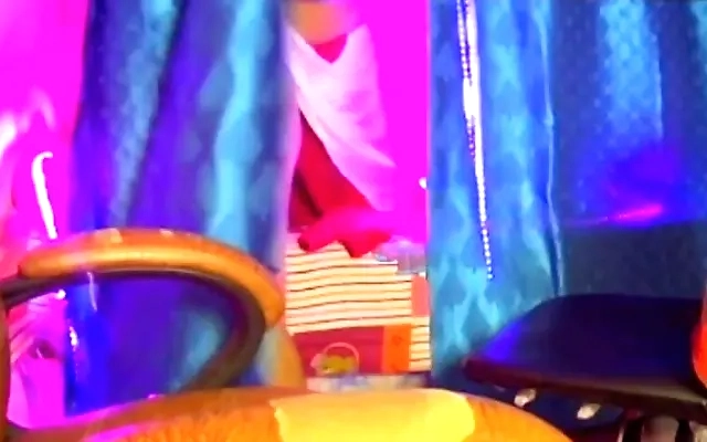 Jawan Desi Bhabhi Ki Pyaasi Chut &ndash; Raat Bhar Hardcore Masti!