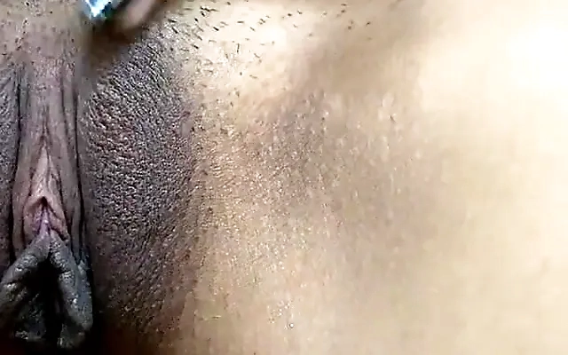 Horny Indian Babe Secretly Fucked by Lover Before Tying the Knot