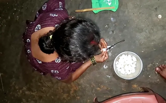 Desi Bhabhi Ki Saree Ke Neeche Chhupi Jawani &ndash; Devar Ne Dekhte Hi Control Gawa Diya!