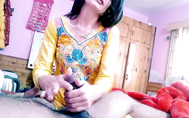 Punjabi ma di moti gand di chudai mote lund k sath